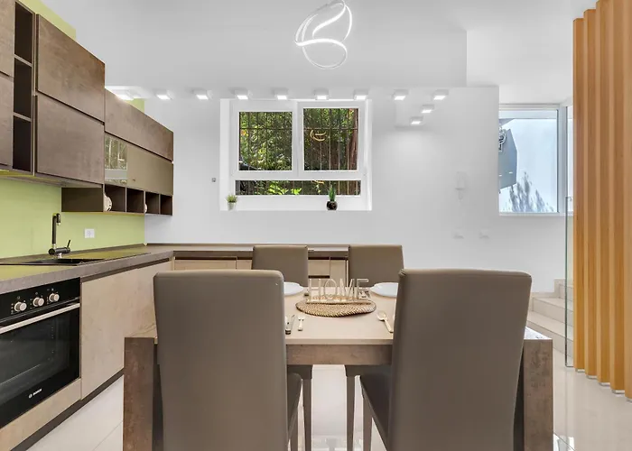 Ma6 - Duomo - Luxury Large Apartment - Central